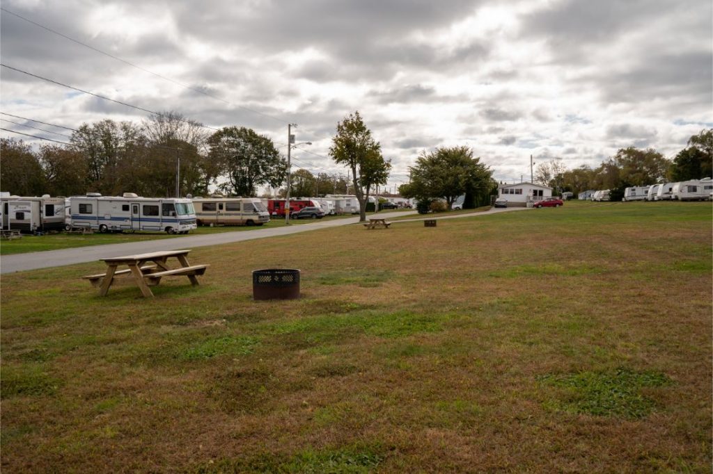 Meadowlark RV Park with open grass and picnic tables